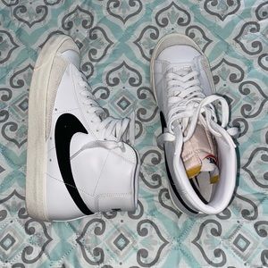 Nike Blazers Mid 77’